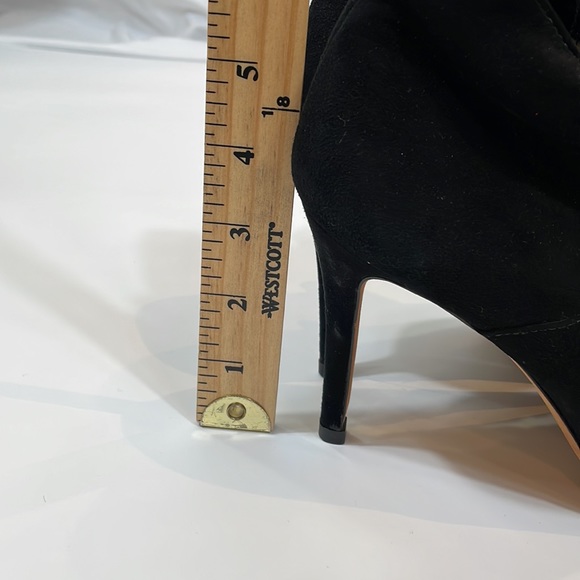 Johnston & Murphy Black Leather Bootie Heels 7.5 EUC Genuine Leather - Picture 11 of 11